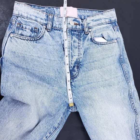 Revice Ex-Boyfriend/B-Boy Jeans Light Wash High Rise Distressed Button F… - Picture 7 of 8